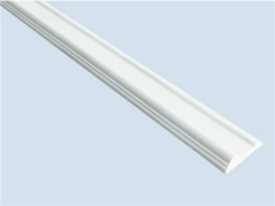 Effen witte PS-wand-vloerlijst